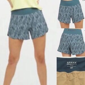SPANX Get Moving Shorts
